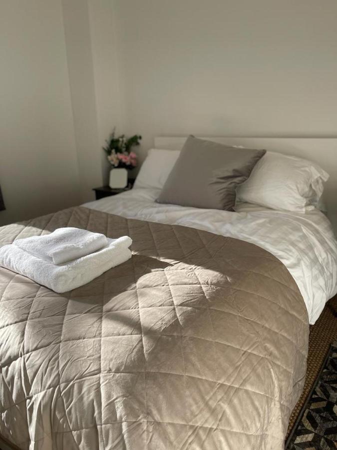 Ashcroft Hall - Converted Chapel In Apartment *